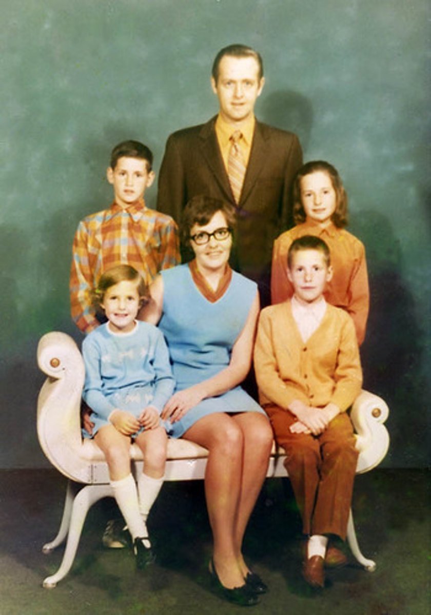 <p>My mom had six children</p>
