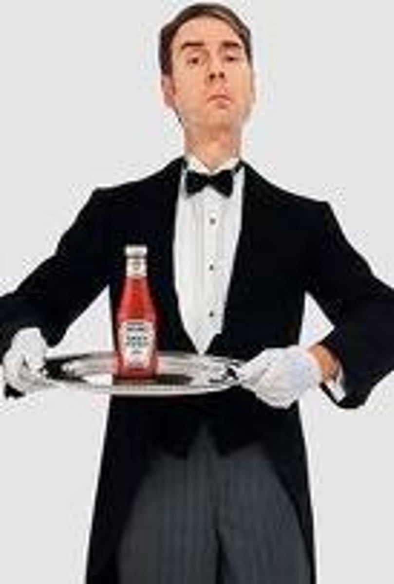 <p>adj. Showy; pompous; claiming unjustified distinction.</p>