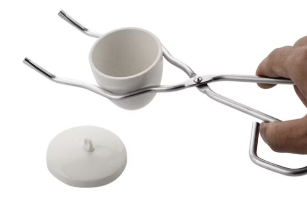 <p>used to mix, heat or melt chemical substances over bunsen burner</p>