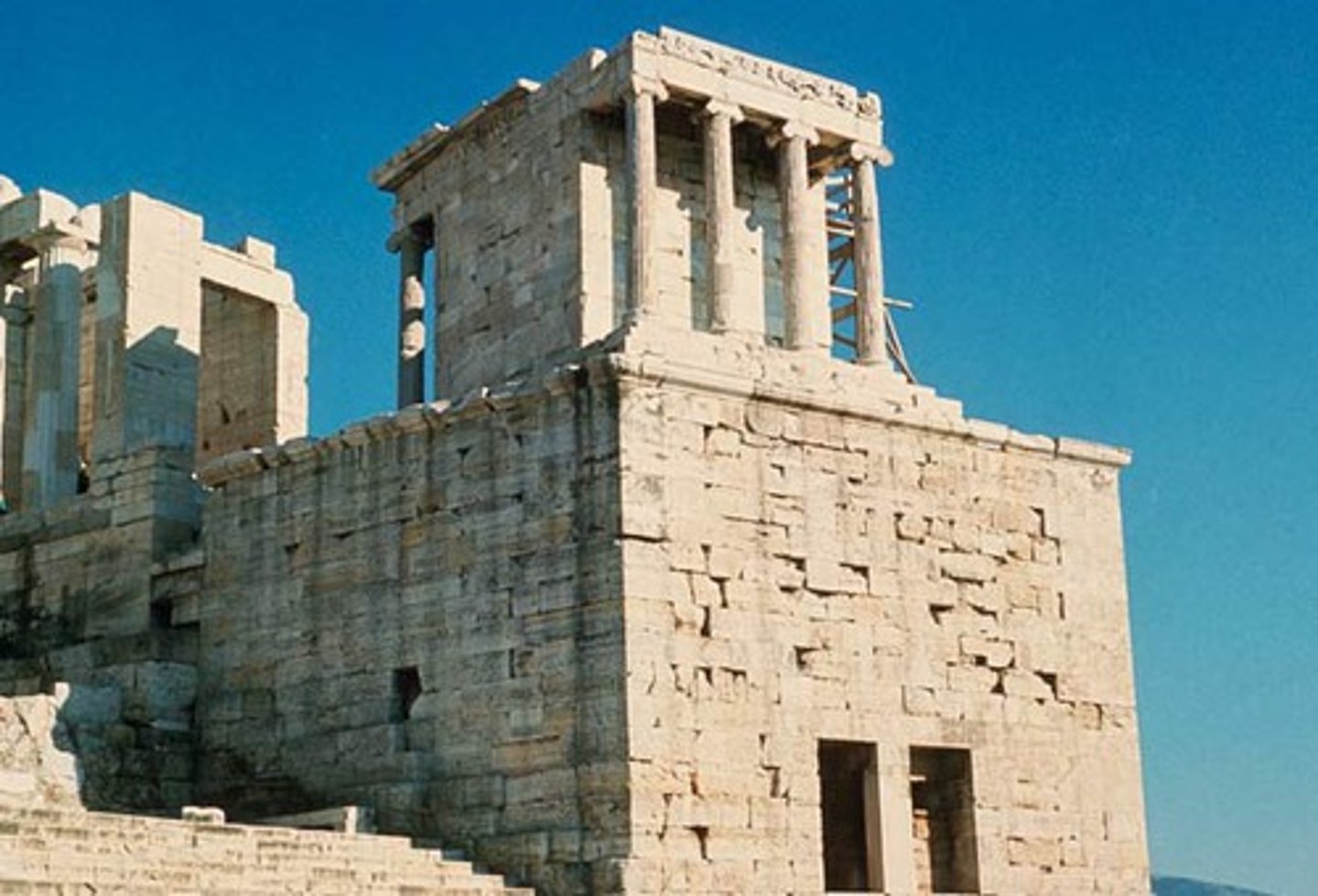 <p>- c. 422 BC, Classical Period, Athens, Greece (Acropolis)</p><p>- Shows Athenian religious beliefs</p><p>- Contains Ionic columns</p>
