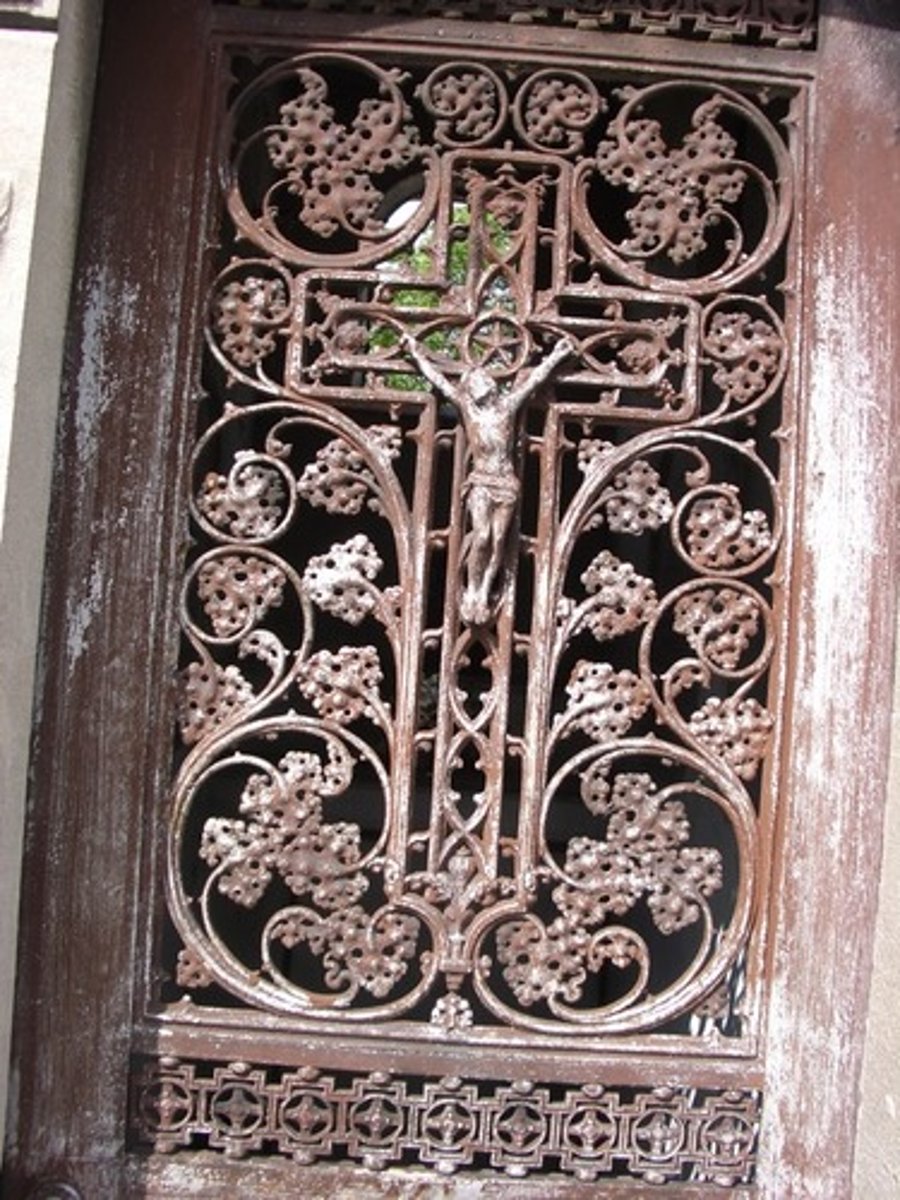 <p>Chinese lattice detailing. framework consisting of an ornamental design made of strips of wood or metal</p>