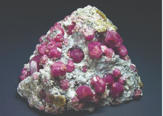 <p>Garnet group- silicates </p>