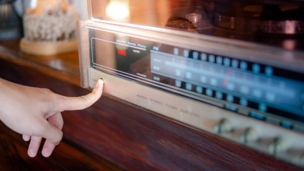 <p>Turn the radio off (v.phr)</p>