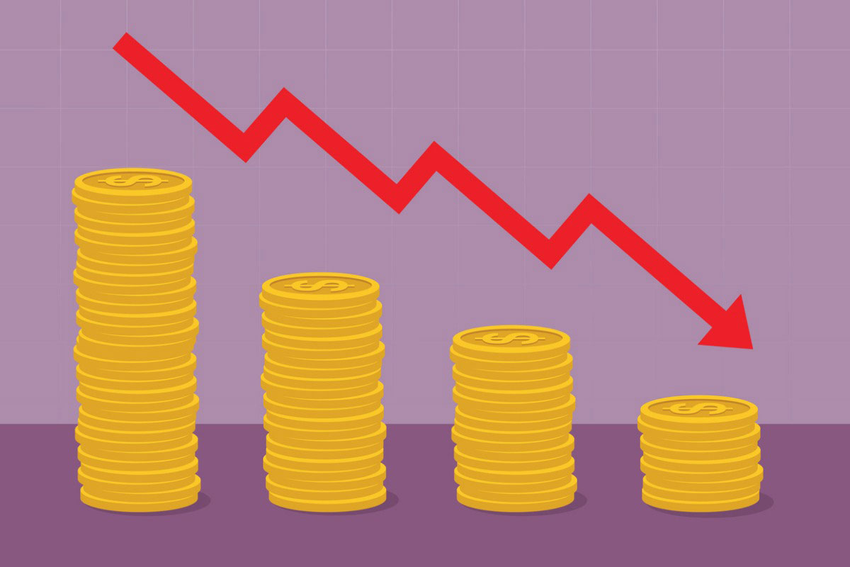 <p><strong>the overall decrease in the cost of an economy's goods and services</strong><span>. (sign of recession)</span></p>