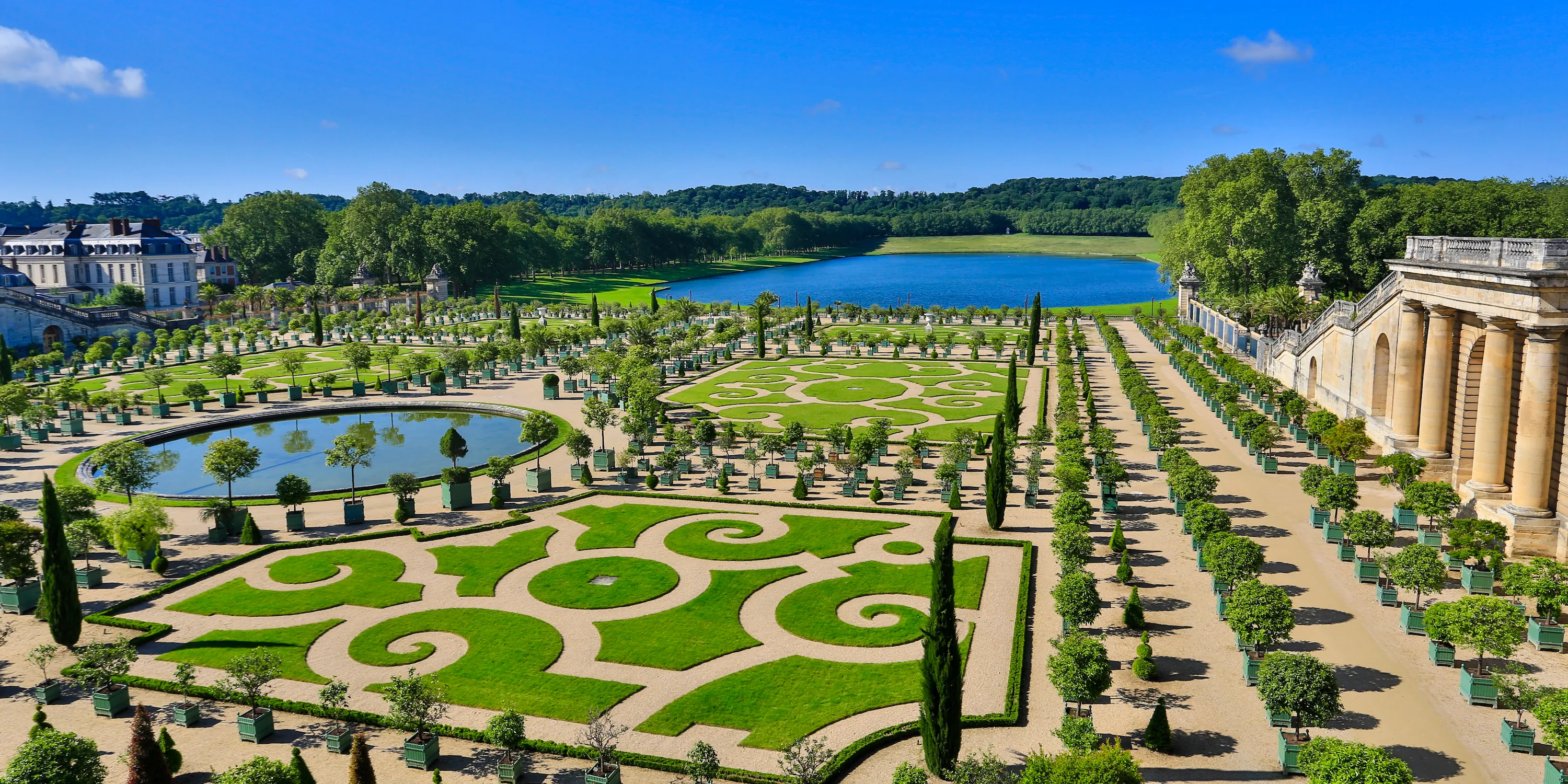 <p>Versailles Gardens</p>