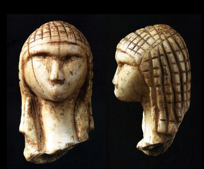 <ul><li><p>30,000 BCE</p></li><li><p>France</p></li><li><p>captures the essence of a head (memory image) </p></li><li><p>abstraction</p></li><li><p>we lose original cultural context</p></li></ul><p></p>
