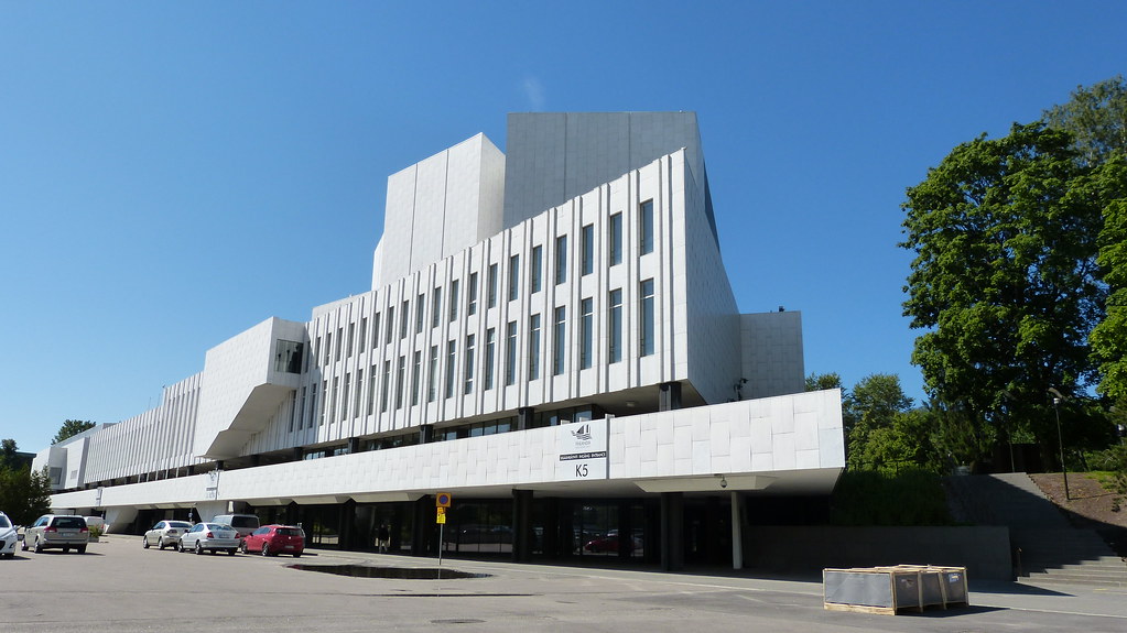 <p>Architect: Alvar Aalto (Modernism)</p>