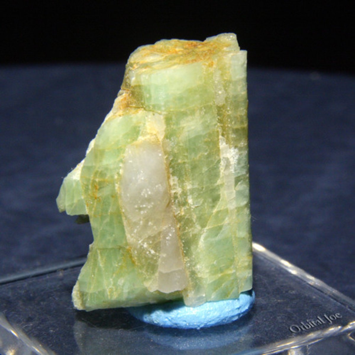 <p>Silicate family mineral</p>