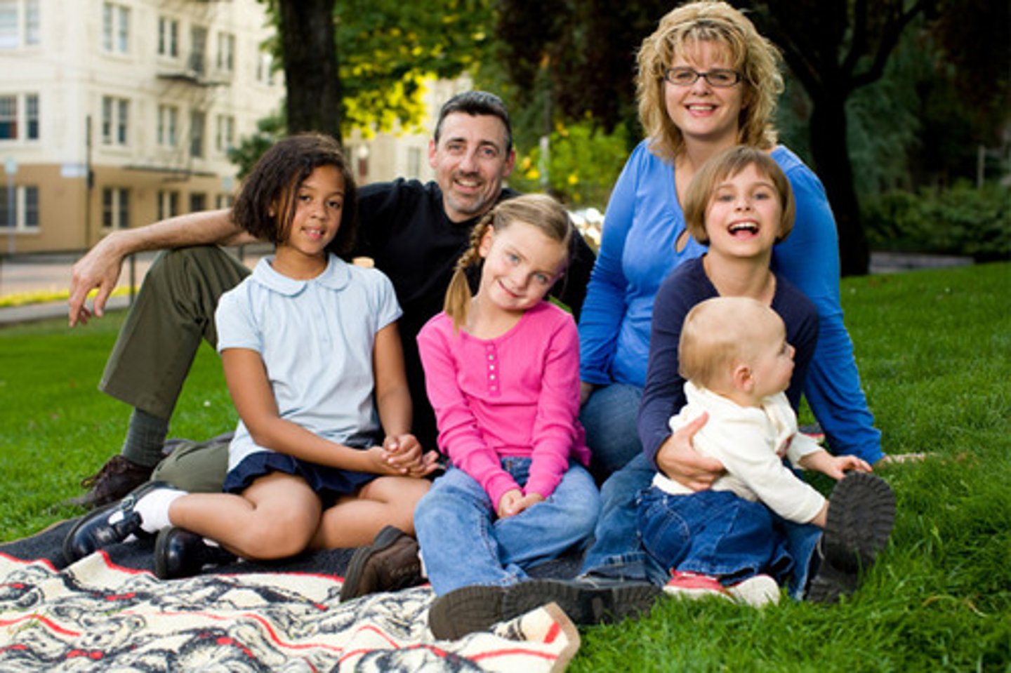 <p>une famille dont les parents se sont remariés</p>