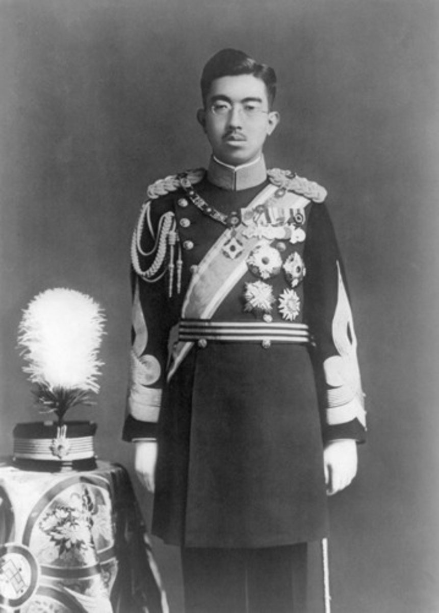 <p>n • /ˈempərə/ • A ruler of great power, typically of an empire. • Hoàng đế • "The emperor ruled the vast kingdom for decades."</p>