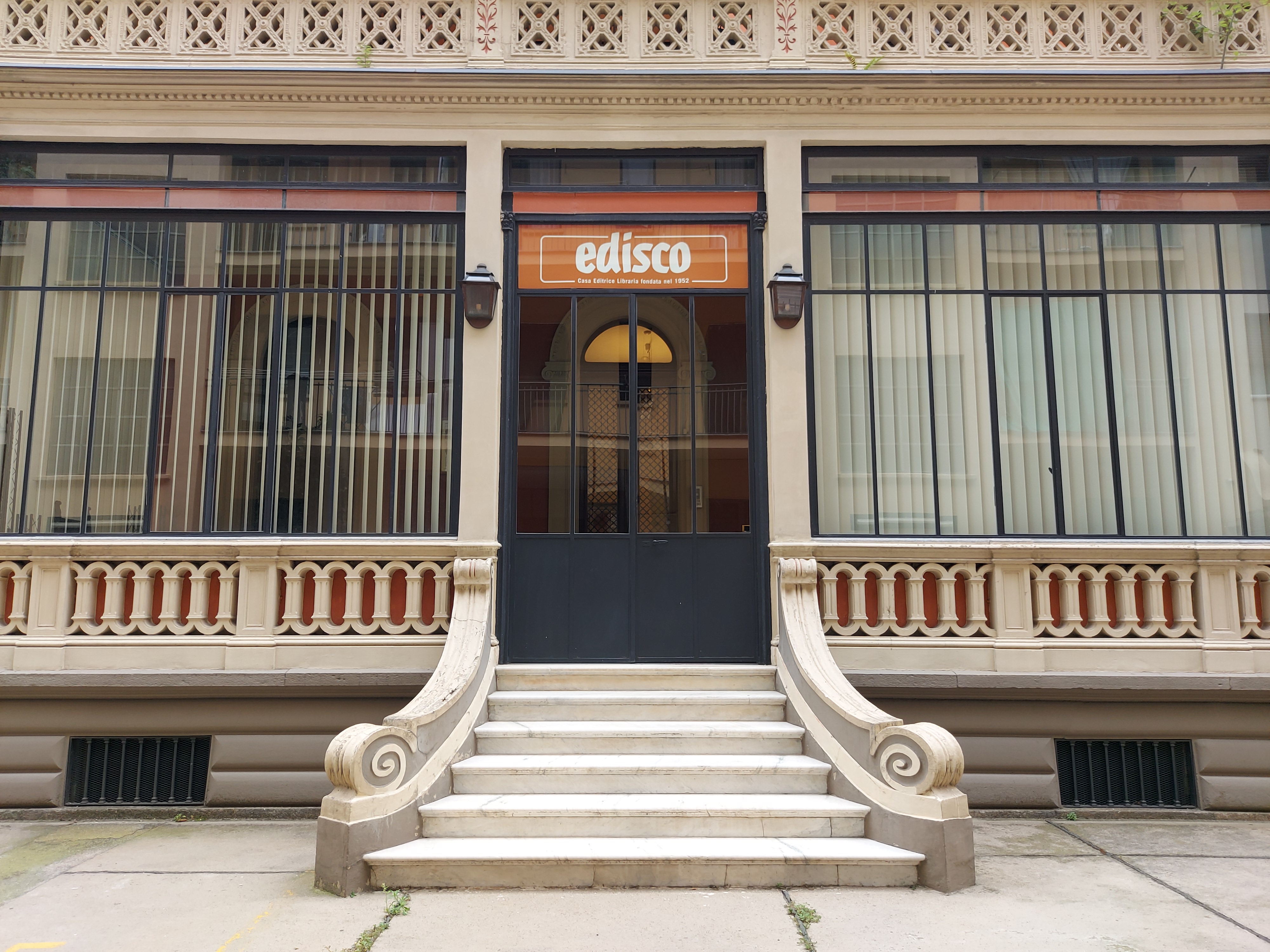 <p>casa editrice</p>