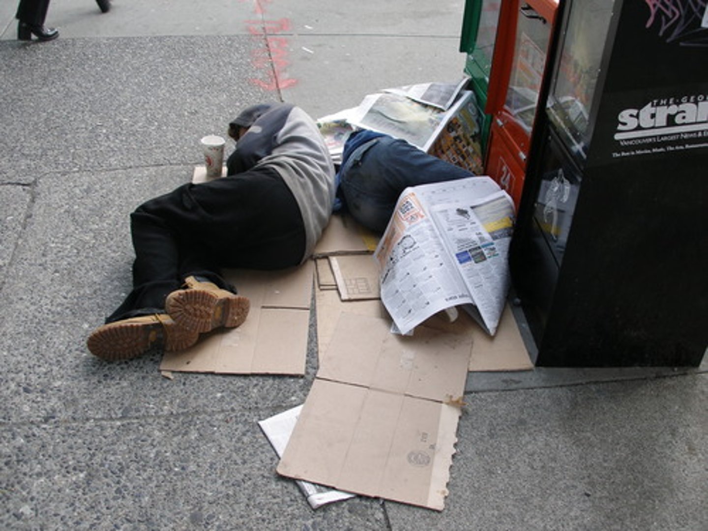 <p>homeless people</p>