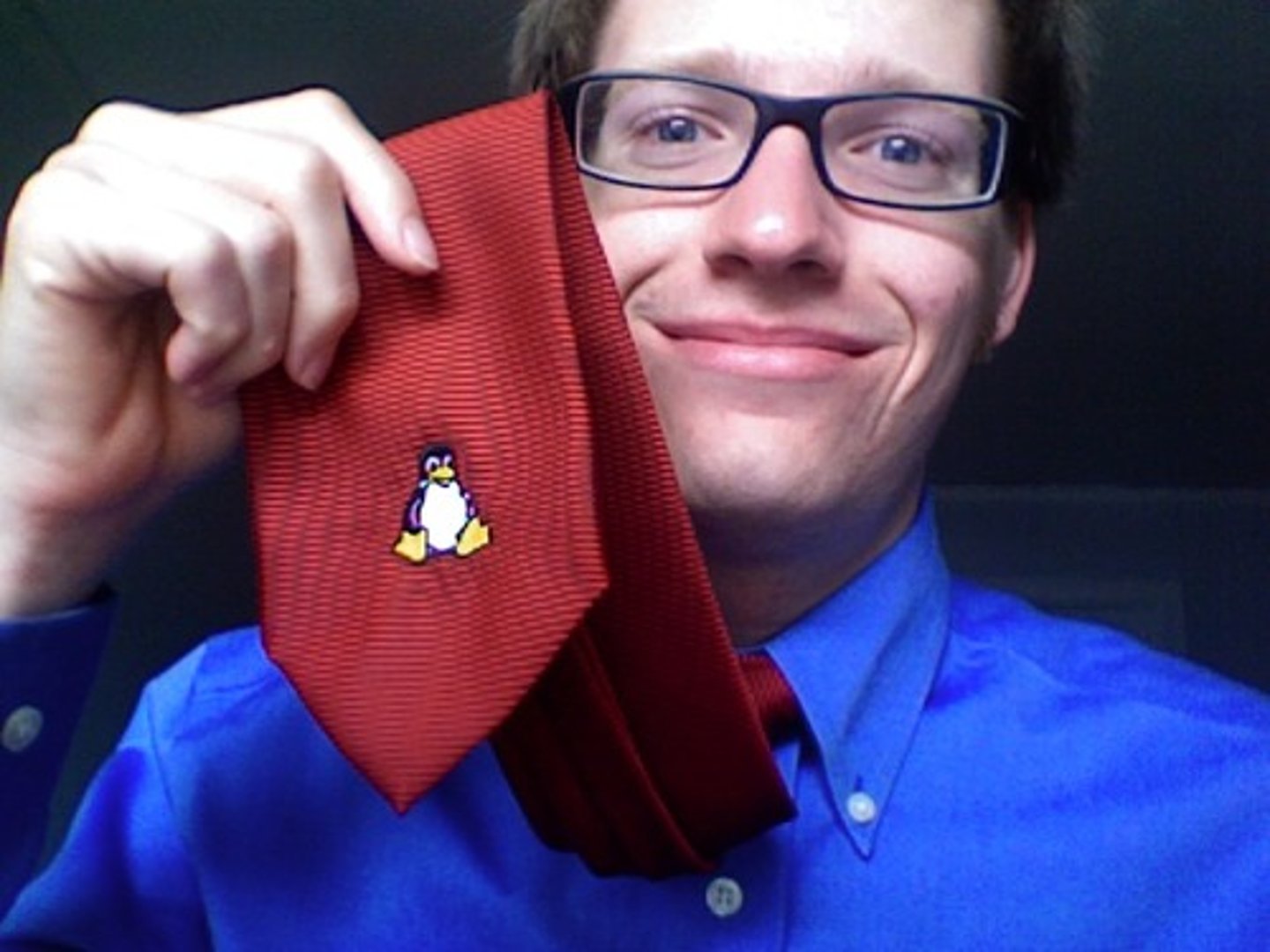 <p>this tie (aquí)</p>