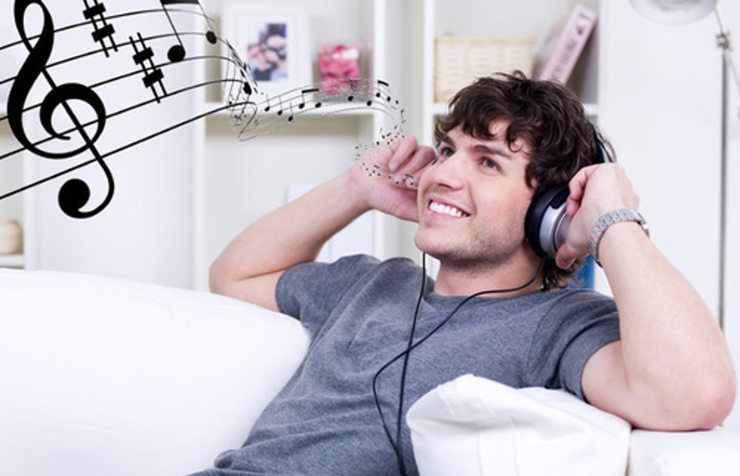 <p>to listen to (music)</p>