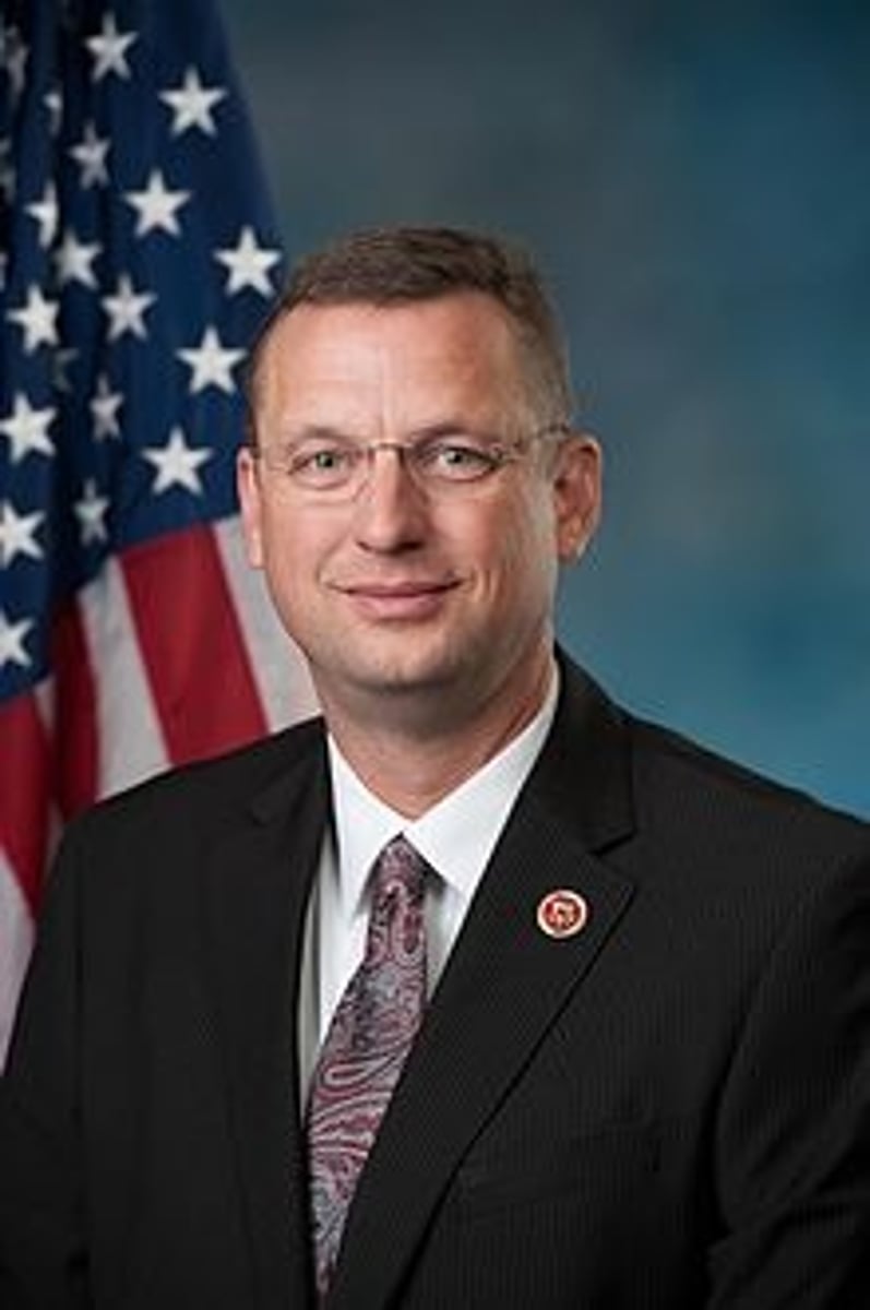 <p>Doug Collins</p>