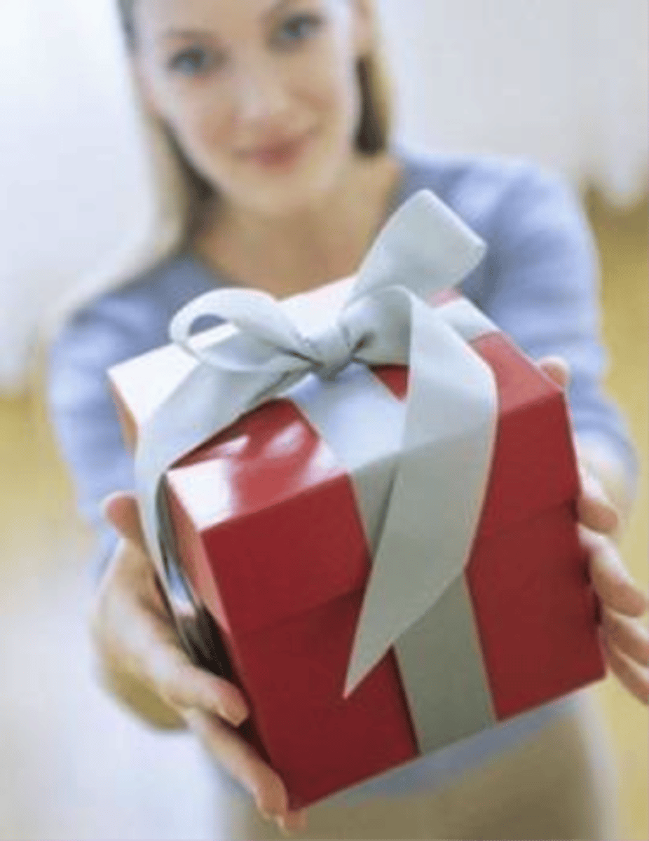 <p>/sòng/ (动) <tống> tặng, đưa</tống></p>