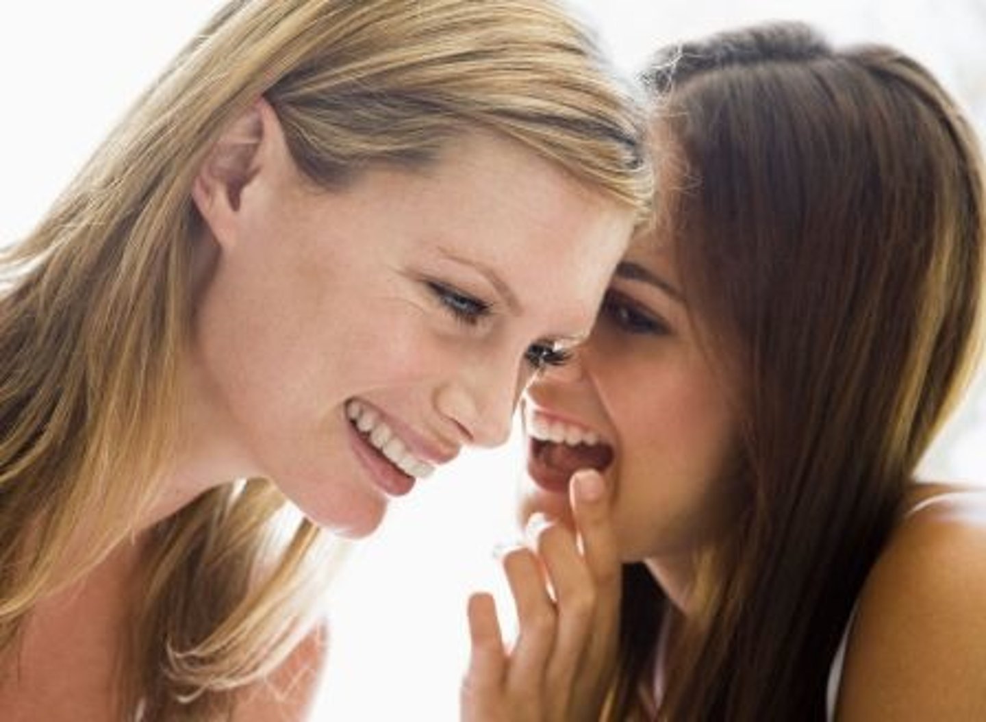 <p>cho ai đó biết</p>