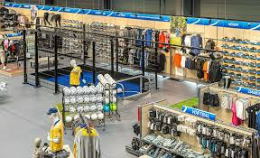 <p>die Sportabteilung</p>