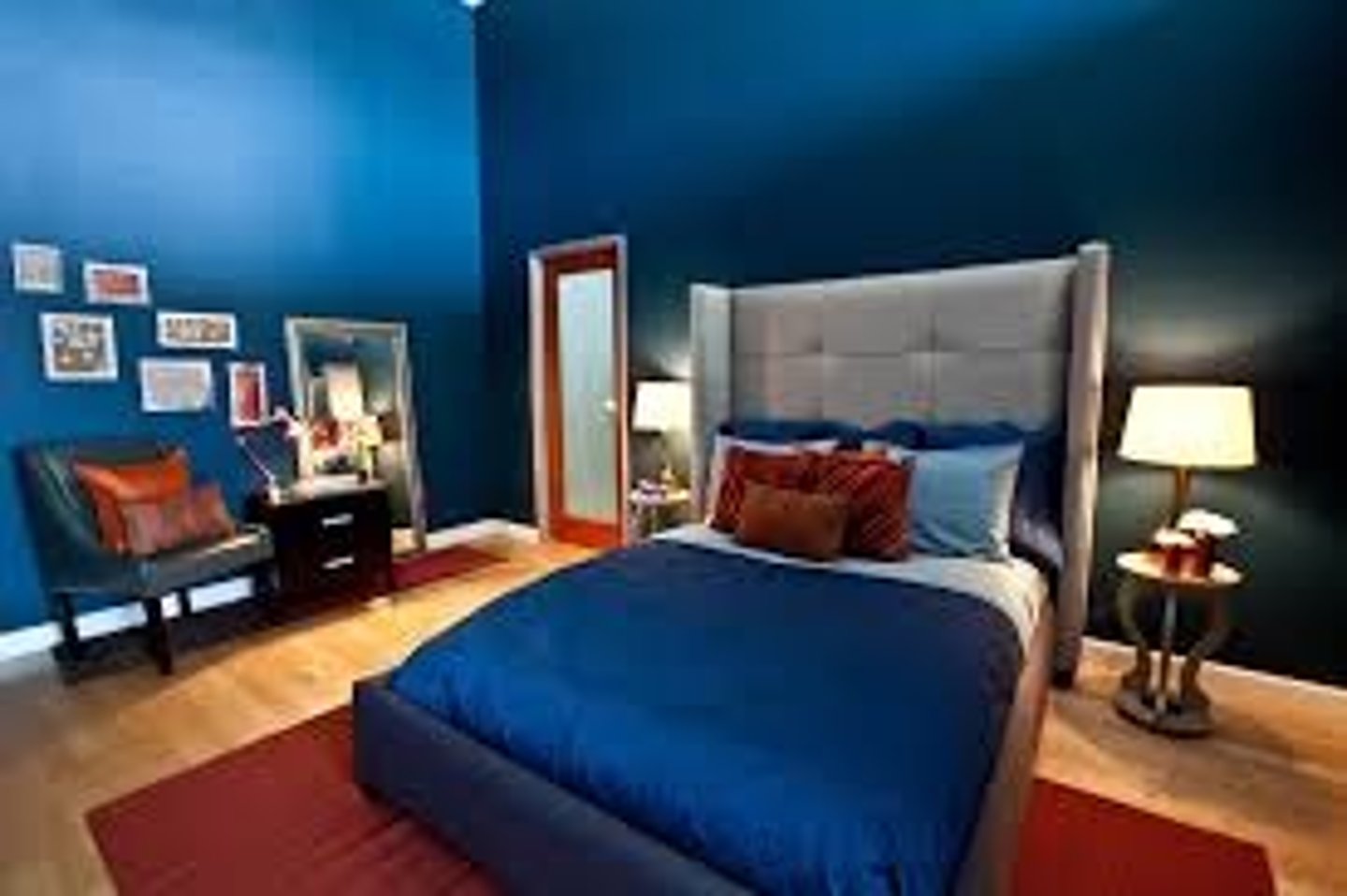 <p>What color is your bedroom?</p>