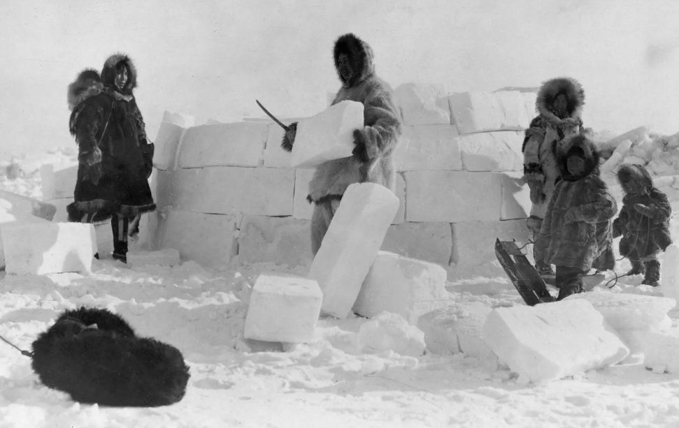 <p><span>Belief that a region's physical environment, including climate, landforms, and natural resources, determines the development and cultural patterns of the people who live there</span></p><p><span>Ex - </span>Development of Inuit culture in response to the Arctic conditions in which they live</p>