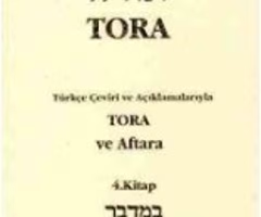Tevrat ve Zebur'u da kapsayan, Musevilik dininin kutsal kitabı. Hristiyanlarca da kutsal kabul edilir, bununla birlikte Hristiyanlar bunu Eski Ahit olarak anar ve farklı şekillerde yorumlarlar. Musa'ya verilen yazılı ayetlerden oluşan Tevrat'ın ilk kısmı.