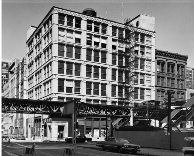 <p>First Leiter Building, William LeBaron Jenney, Chicago, 1870’s</p>