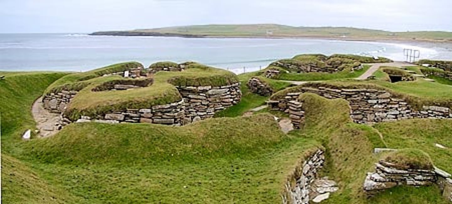 <p>Sometimes homes of stone and earth, or mud homes often connected to each other, or more permanent with wall around village.</p>