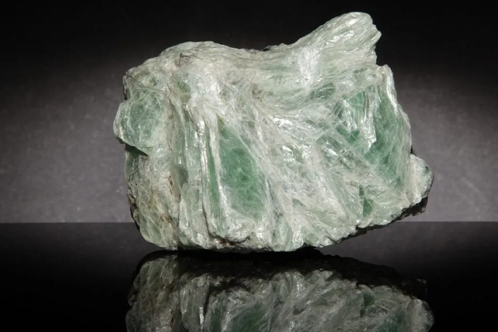 <ul><li><p>further alteration of high-temp ferromagnesian minerals can lead to the formation of talc </p></li><li><p>can resemble serpentine in colour (green-black) but is much softer and can be scratched with a fingernail</p></li></ul>