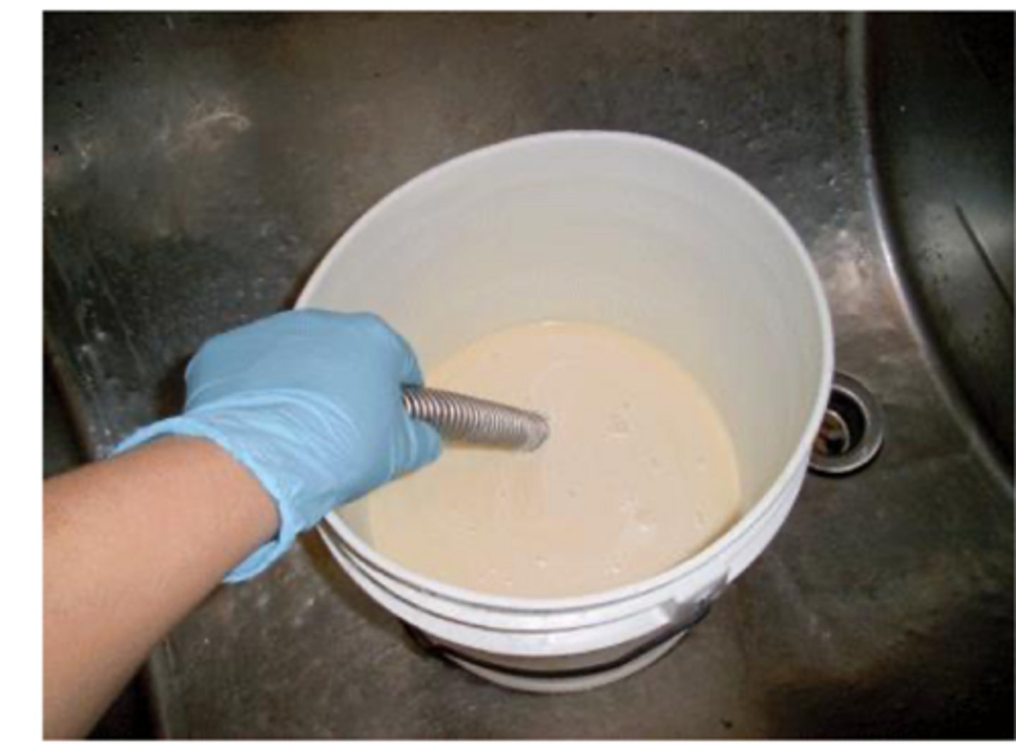 <p>hygiene for calves includes</p>