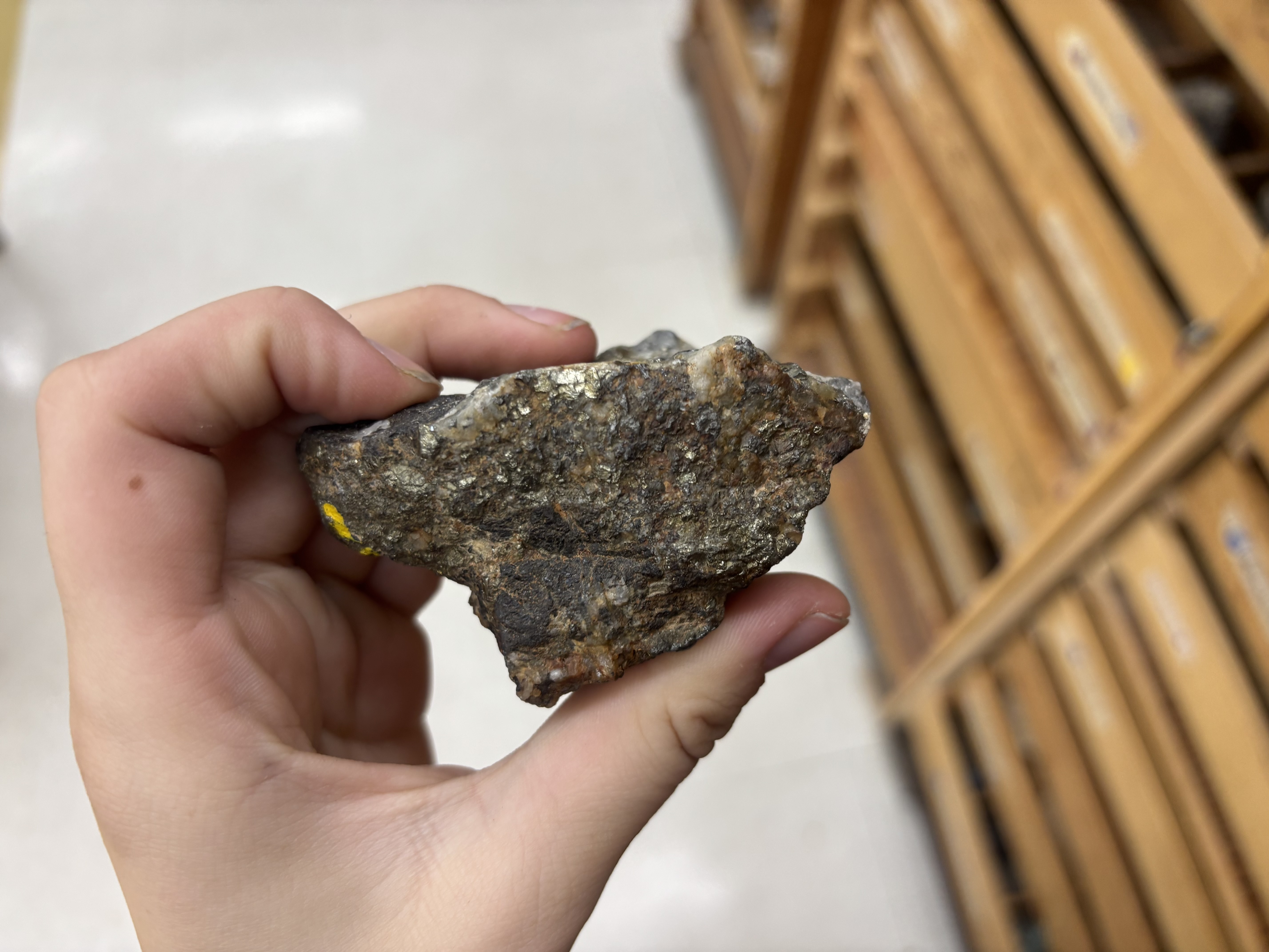 <p>Mineral, diagnosis</p>