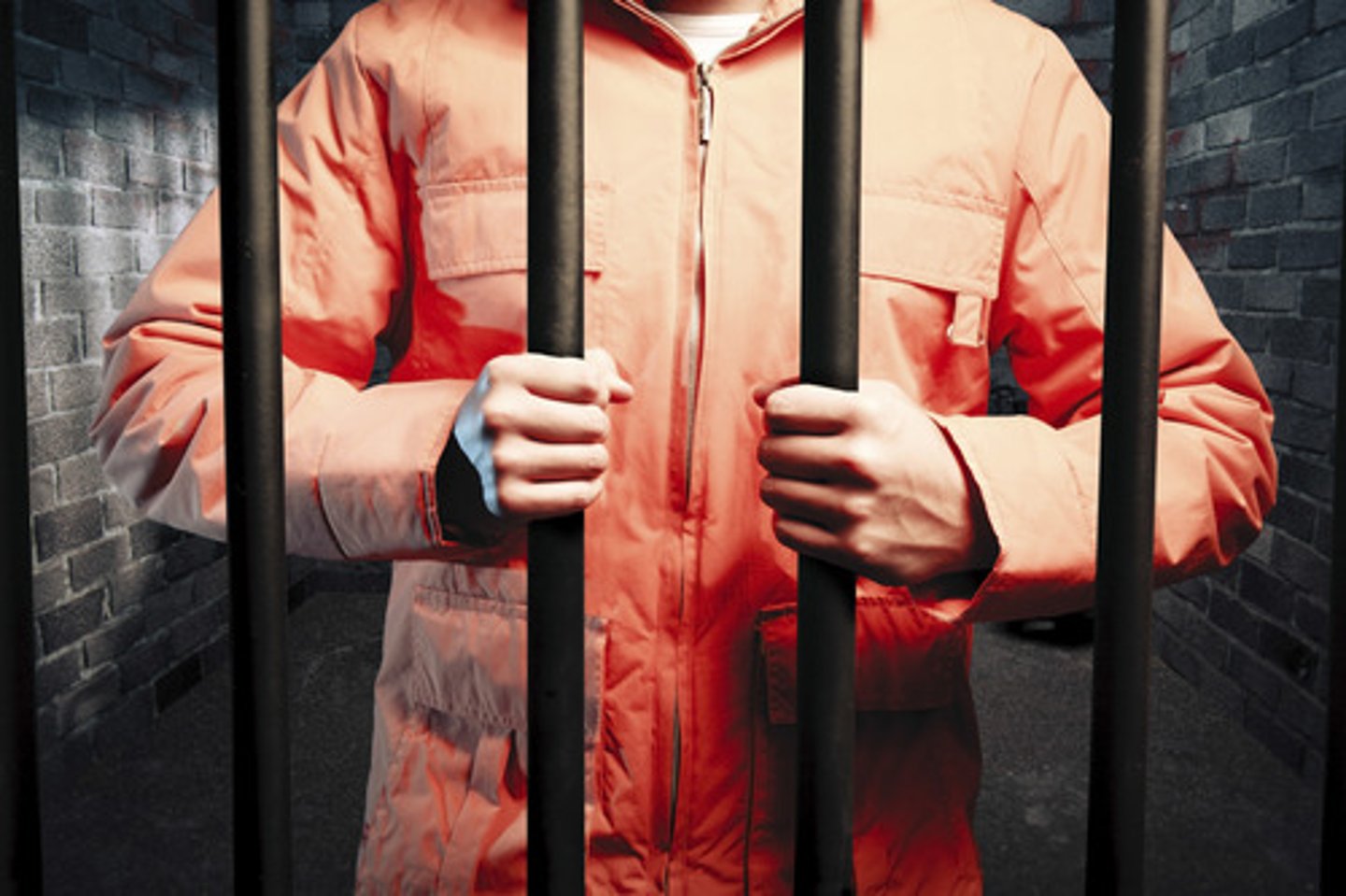 <p>noun - án tù giam He received a custodial sentence for robbery.</p>