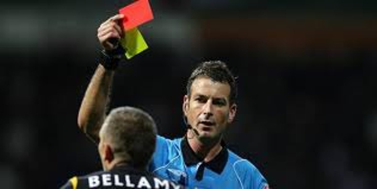 <p>(phr v) make a player leave a game (eg. football)</p>