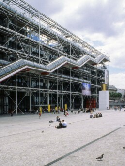 <p>TECHNIQUE: all physics, steel trusses and intersection of pieces, acknowledgement of building systems</p>