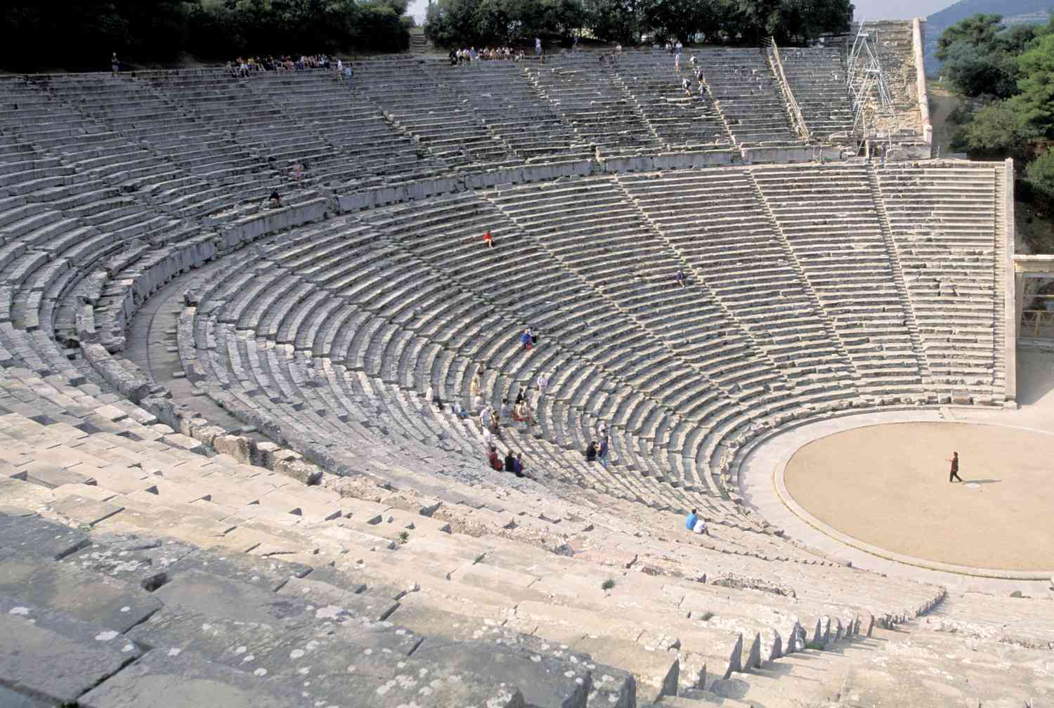 <p>Theater built outdoors without roof</p>