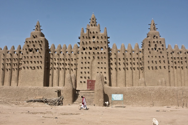 <p>A historic mosque located in Jenne, Mali, renowned for its distinctive mud-brick architecture and significant cultural importance in the region. </p>