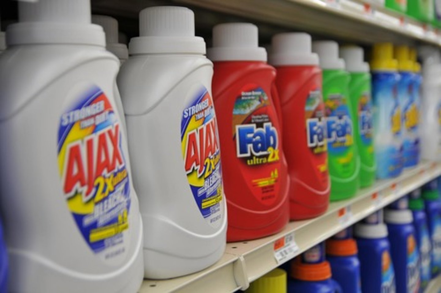 <p>detergent</p>