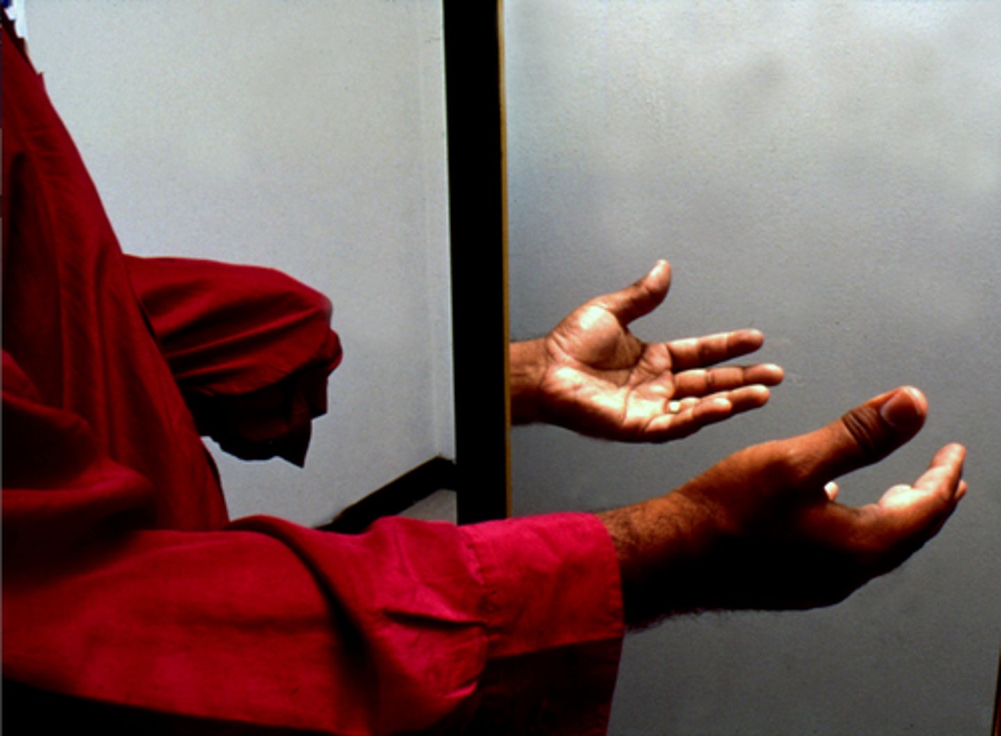 <p>using a mirror to create illusion that missing amputated limb is present to "trick" brain into perceiving phantom limb as moving and reduce phantom pain</p>