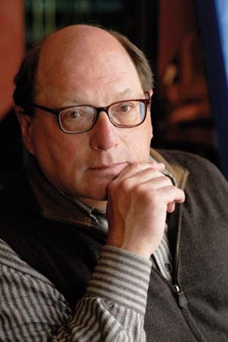 <p>The first Hispanic author to win a Pulitzer prize for fiction</p>