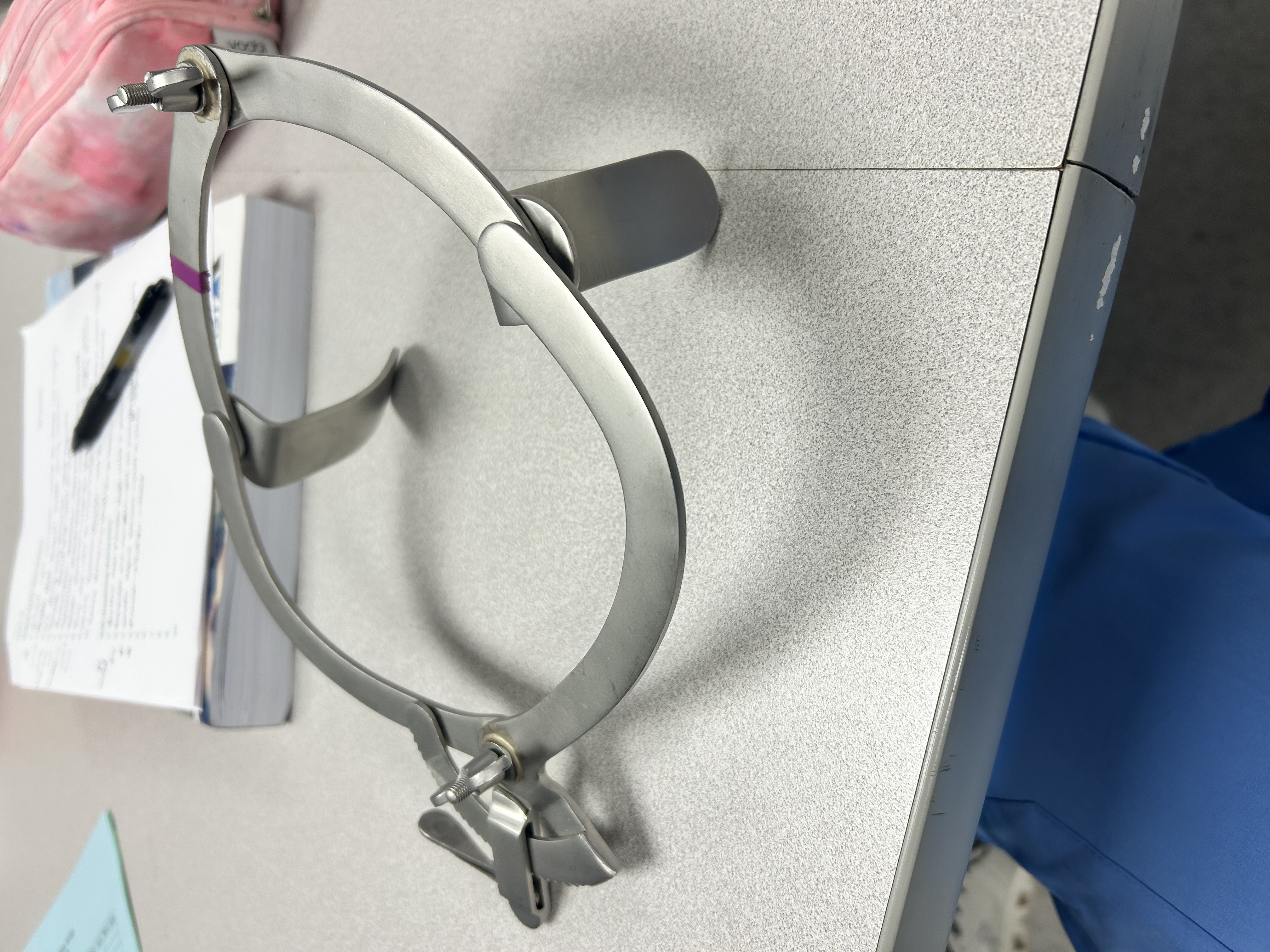 <p>OBGYN</p><p>Used for C Sections</p>