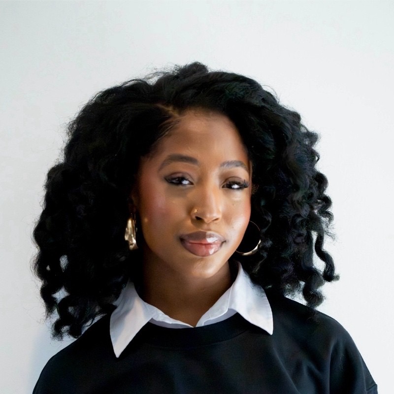 <p>Nia Asiata Muhammed</p>