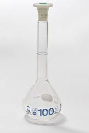 <p><strong>Volumetric flask / Graduated flask</strong></p>