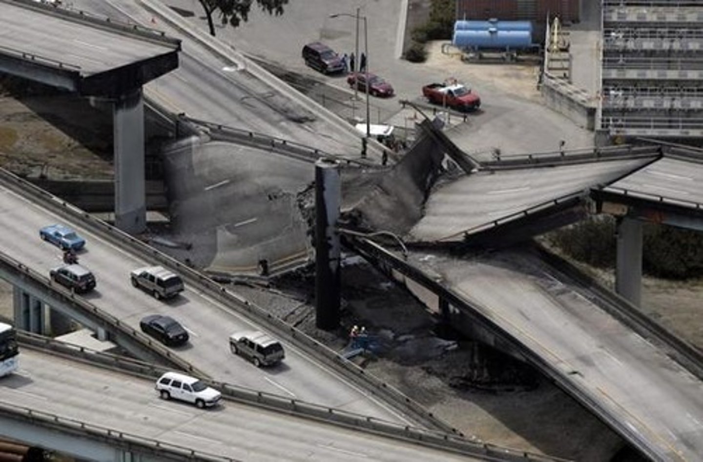<p>earthquake</p>