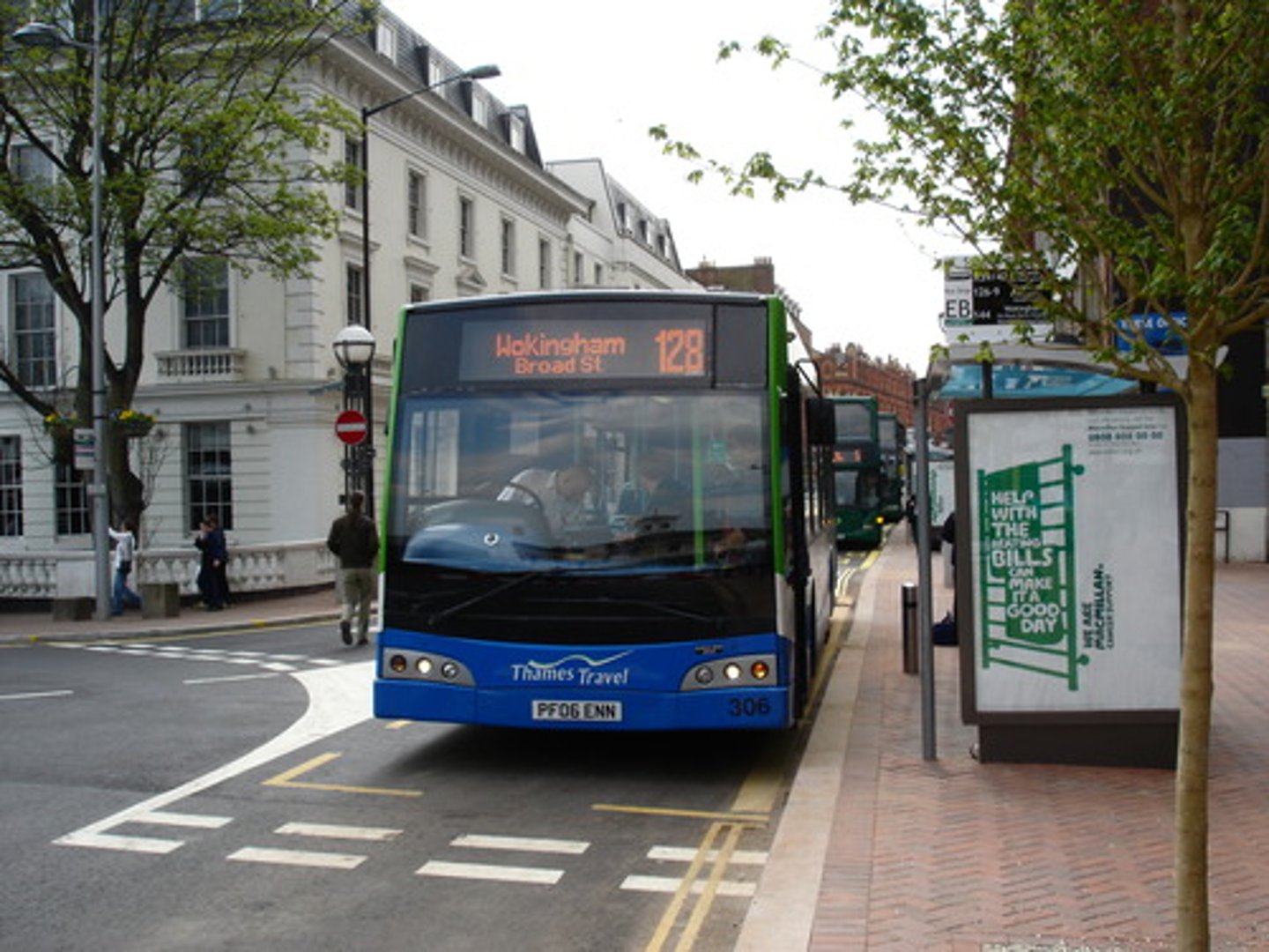 <p>przystanek/dworzec autobusowy</p>