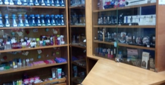 <p>perfumery - ‘‘ store </p>