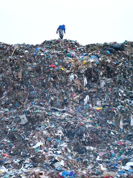 <p>Scrounging for gold in the garbage dumps of the neighbourhood</p>