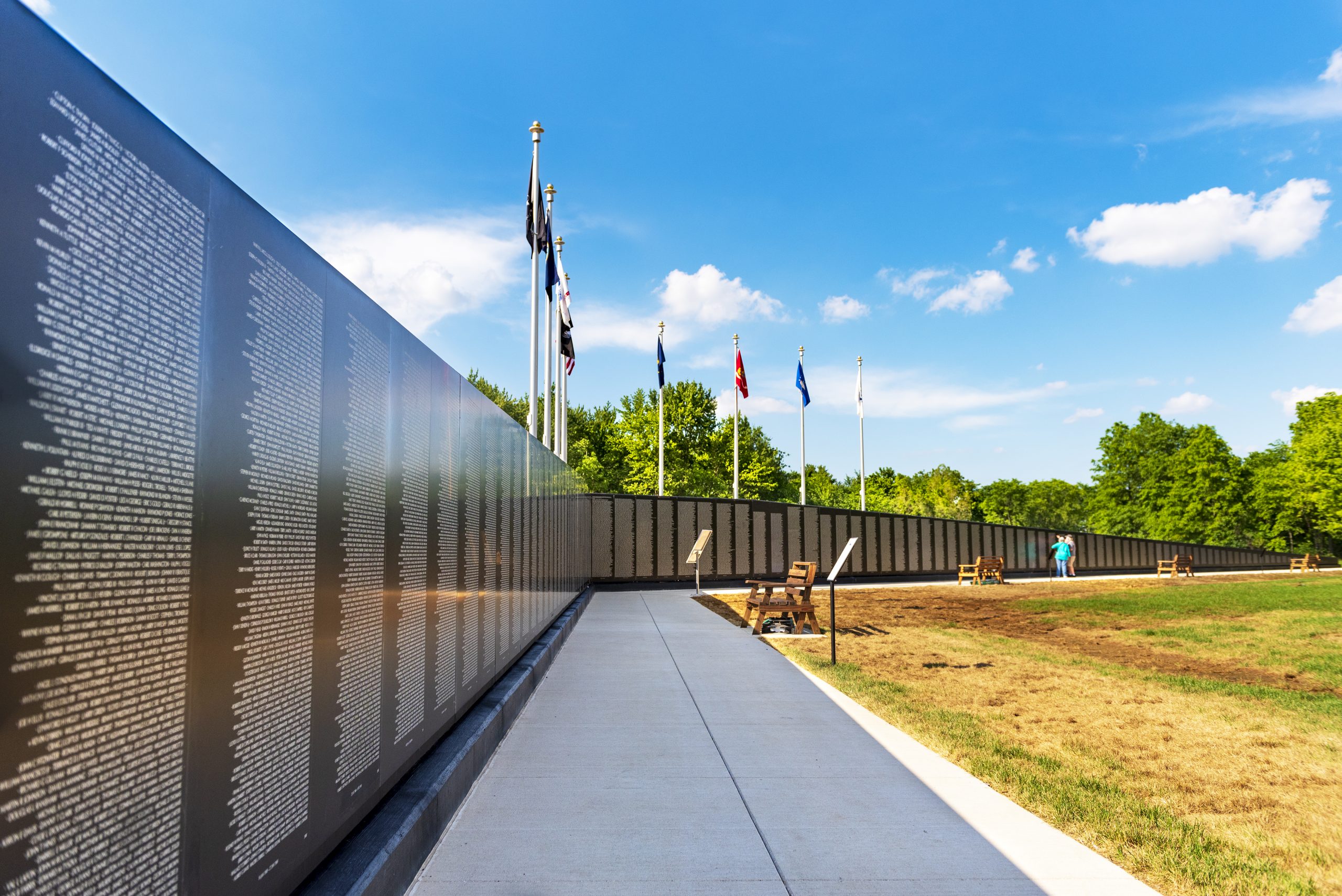 <p>Vietnam War Memorial, Maya Lin</p>