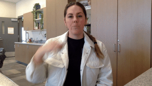 <p>Used to describe <strong>two people</strong> who look alike</p>