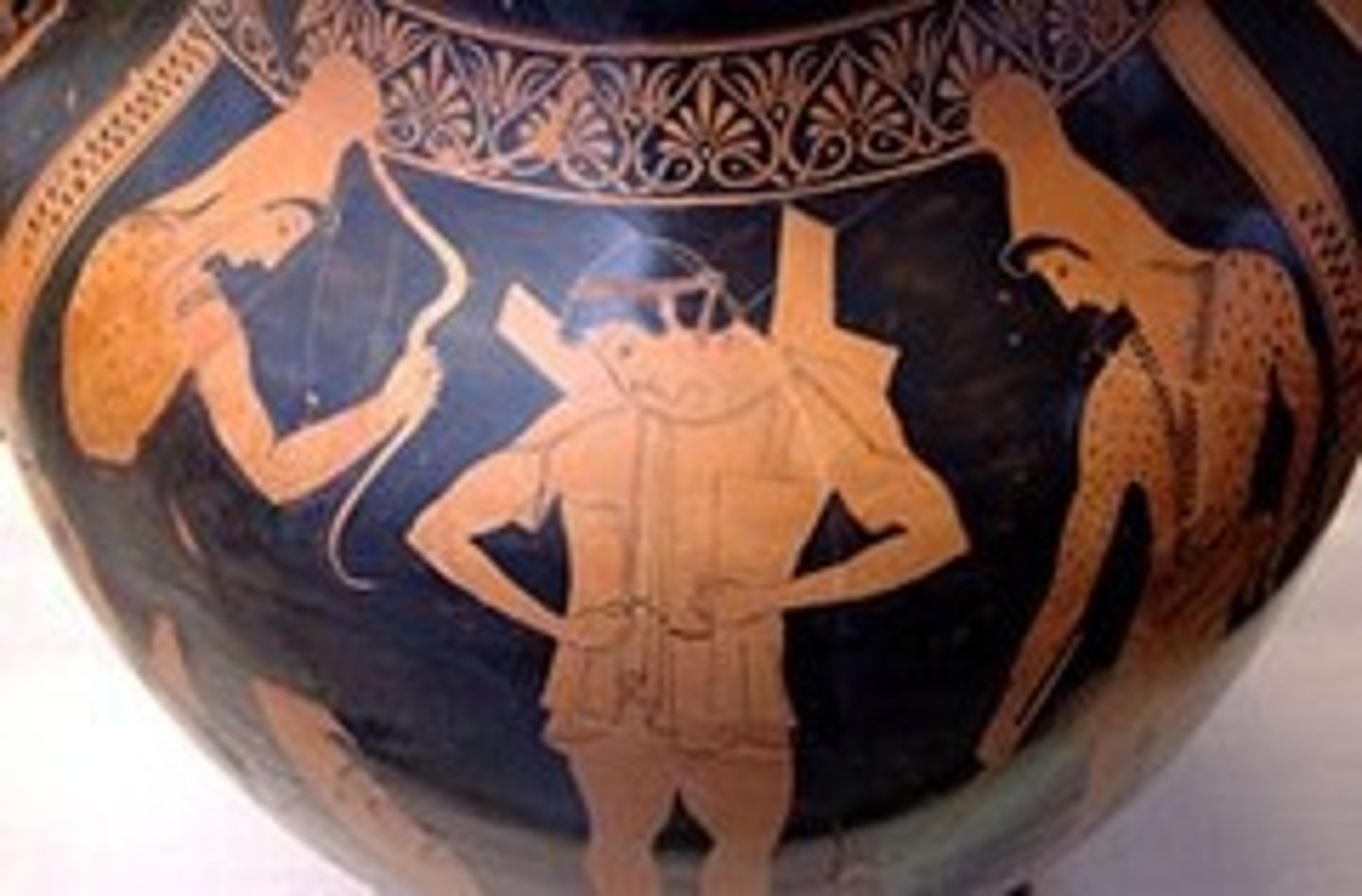 <p>Euthymedes, 510-500 BC</p><p>almost classical (foot facing forward for perspective), negative space, Hector of Troy with Priam and Hecuba, very breast of life sends him to his death</p>