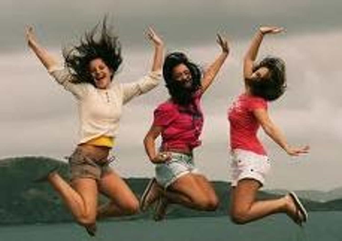<p>to have a good time, to have fun</p>