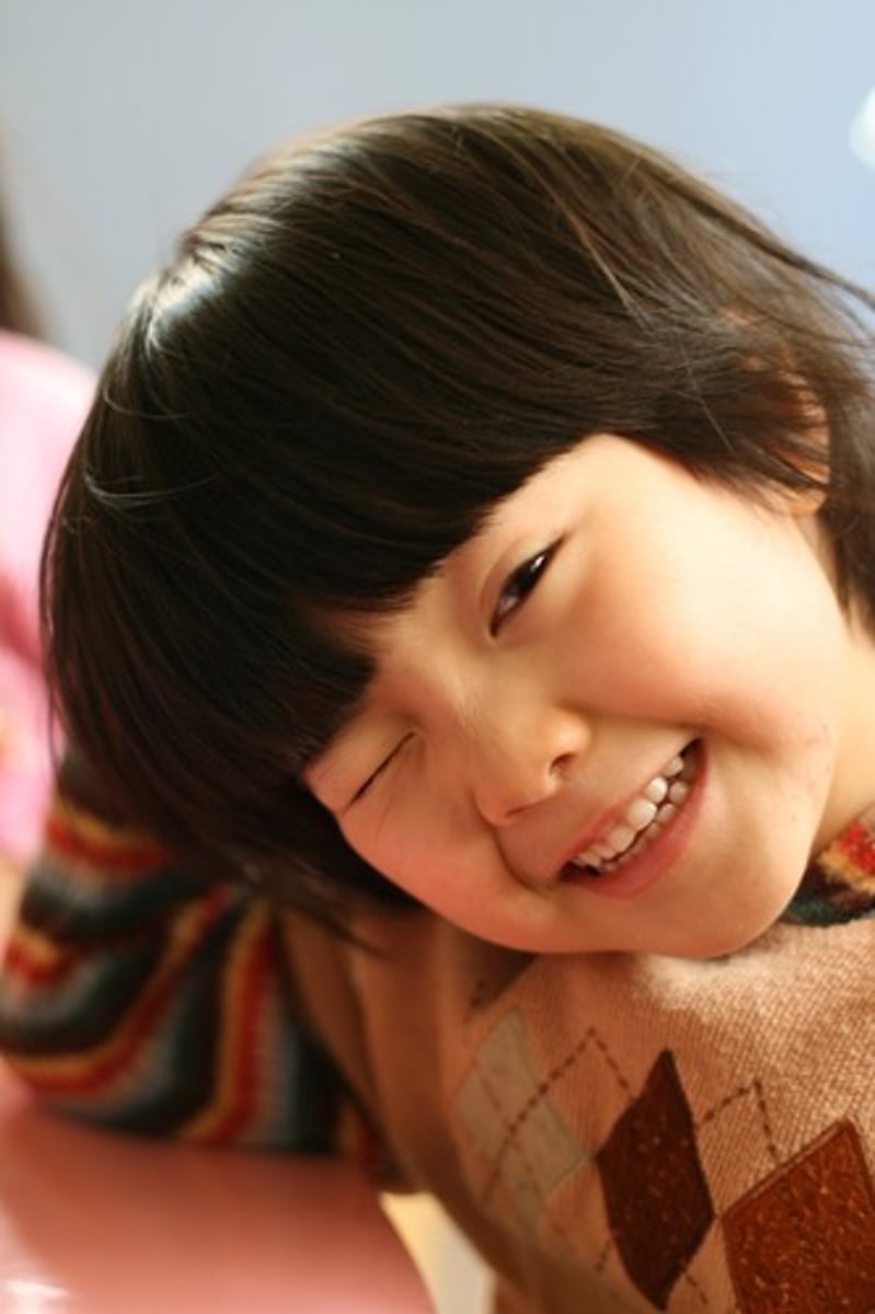 <p>kid</p>